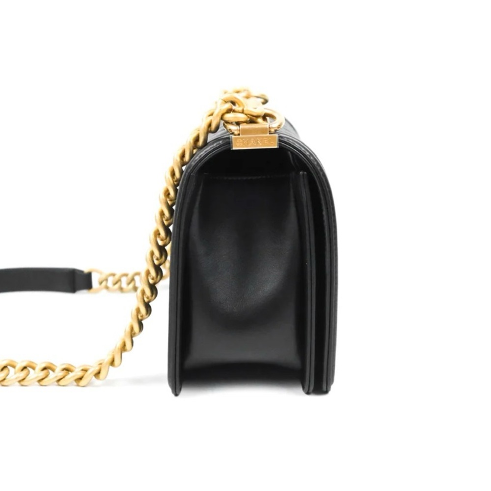 CHANEL Black and Gold Lambskin Boy Bag - Picture 3 of 15